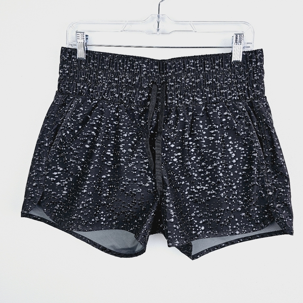 Zyia Active Black Bubbles Hi-Rise Bomber Shorts NWT, size Medium - Picture 2 of 11
